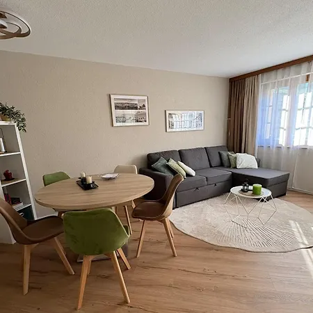 Bains, Randos, Velo, & Vignes Apartment *